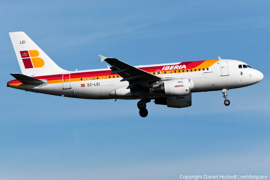 Iberia Airbus A319-111 (EC-LEI) | Photo 483207