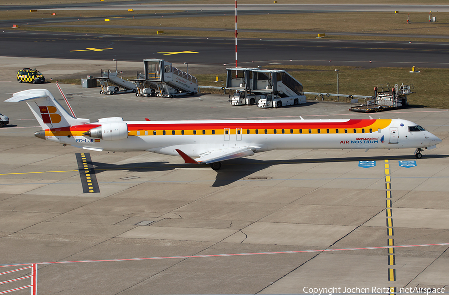 Iberia Regional (Air Nostrum) Bombardier CRJ-1000 (EC-LJR) | Photo 26043