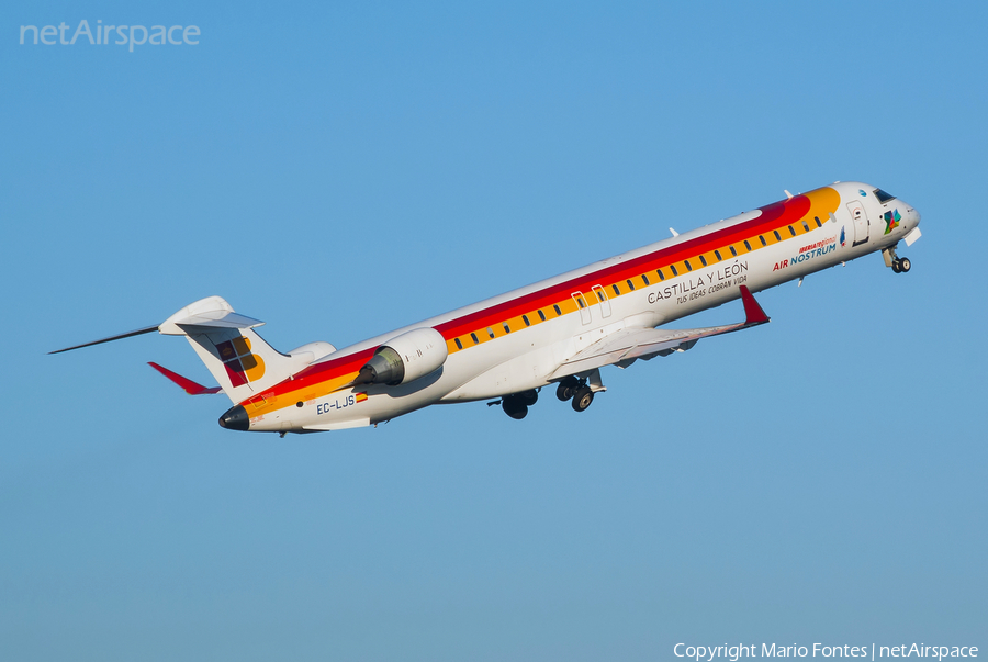 Air Nostrum Bombardier CRJ-1000 (EC-LJS) | Photo 318845