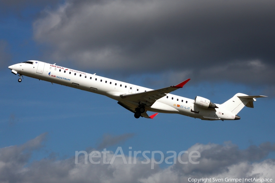 Iberia Regional (Air Nostrum) Bombardier CRJ-1000 (EC-LJT) | Photo 516634