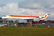 Iberia Regional (Air Nostrum) Bombardier CRJ-1000 (EC-LJT) at  Porto, Portugal