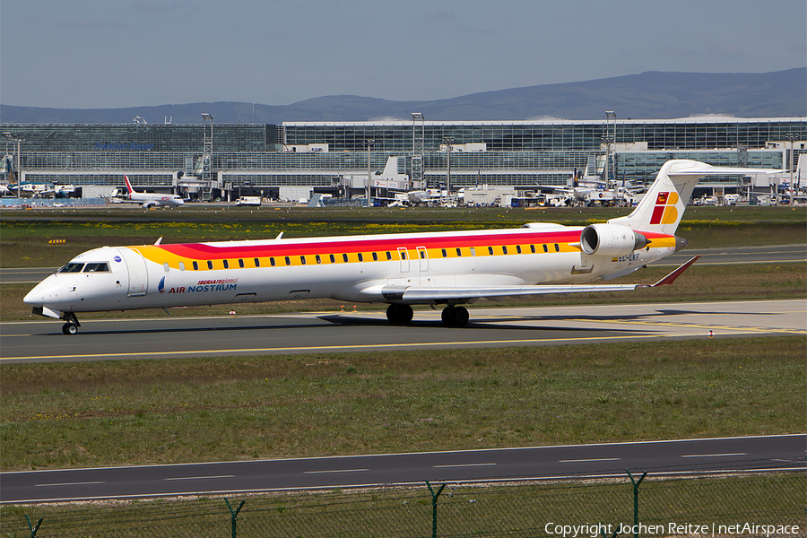 Iberia Regional (Air Nostrum) Bombardier CRJ-1000 (EC-LKF) | Photo 107420