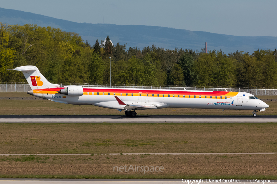 Iberia Regional (Air Nostrum) Bombardier CRJ-1000 (EC-LKF) | Photo 109889