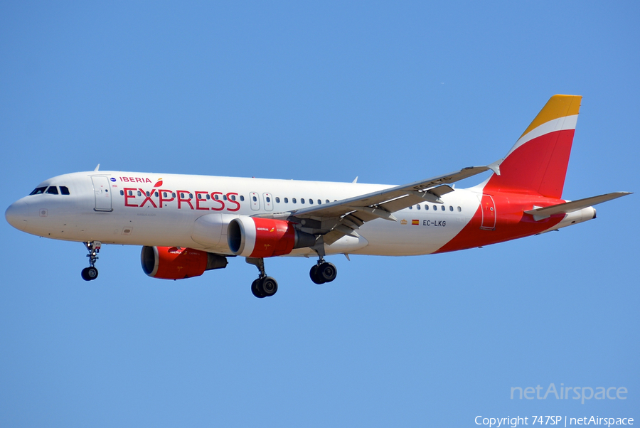 Iberia Express Airbus A320-214 (EC-LKG) | Photo 123949
