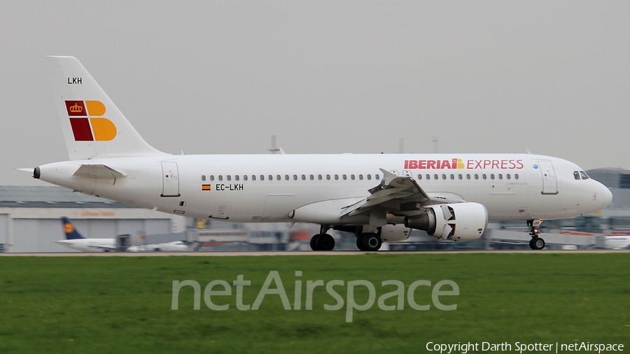 Iberia Express Airbus A320-214 (EC-LKH) | Photo 209377