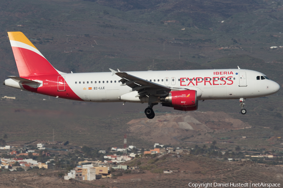 Iberia Express Airbus A320-214 (EC-LLE) | Photo 413378