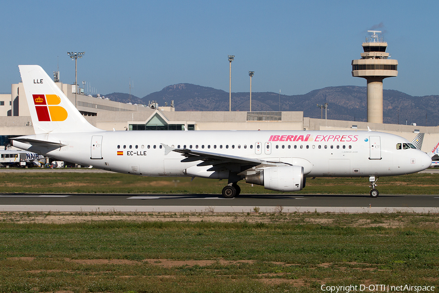 Iberia Express Airbus A320-214 (EC-LLE) | Photo 522663