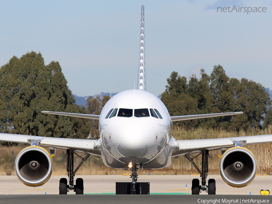 Vueling Airbus A320-214 (EC-LLM) | Photo 170899
