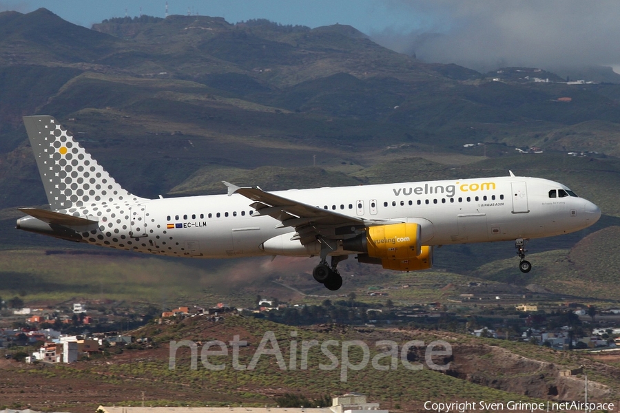 Vueling Airbus A320-214 (EC-LLM) | Photo 142318