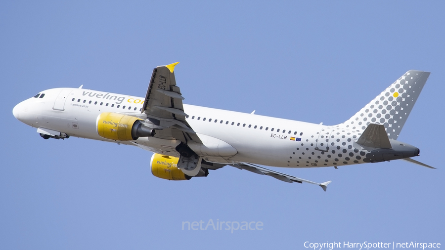 Vueling Airbus A320-214 (EC-LLM) | Photo 331754
