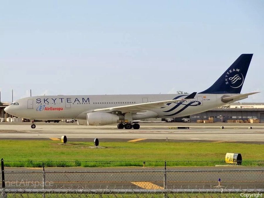 Air Europa Airbus A330-243 (EC-LNH) | Photo 51761