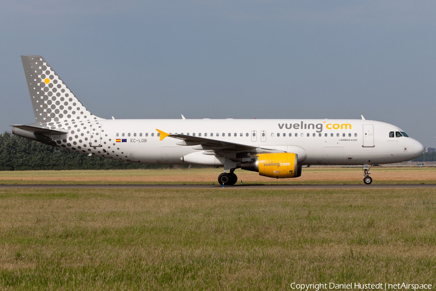 Vueling Airbus A320-214 (EC-LOB) | Photo 617923