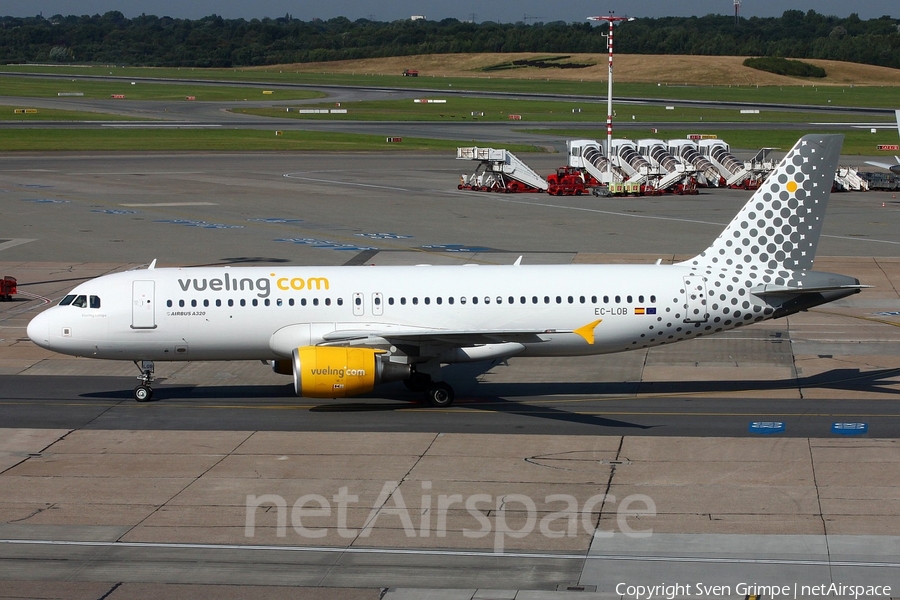 Vueling Airbus A320-214 (EC-LOB) | Photo 52251