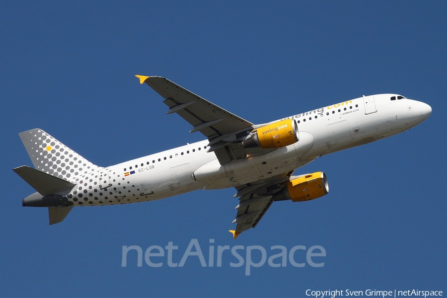 Vueling Airbus A320-214 (EC-LOB) | Photo 52446