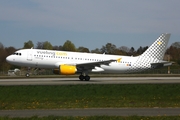 Vueling Airbus A320-214 (EC-LOB) at  Hamburg - Fuhlsbuettel (Helmut Schmidt), Germany