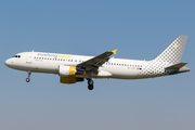 Vueling Airbus A320-214 (EC-LOP) at  Barcelona - El Prat, Spain