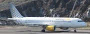 Vueling Airbus A320-214 (EC-LOP) at  La Palma (Santa Cruz de La Palma), Spain