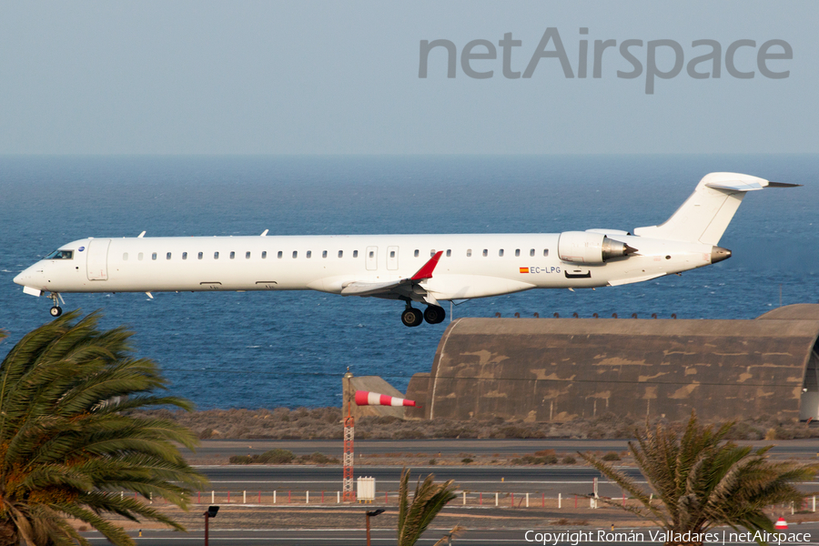 Iberia Regional (Air Nostrum) Bombardier CRJ-1000 (EC-LPG) | Photo 522367