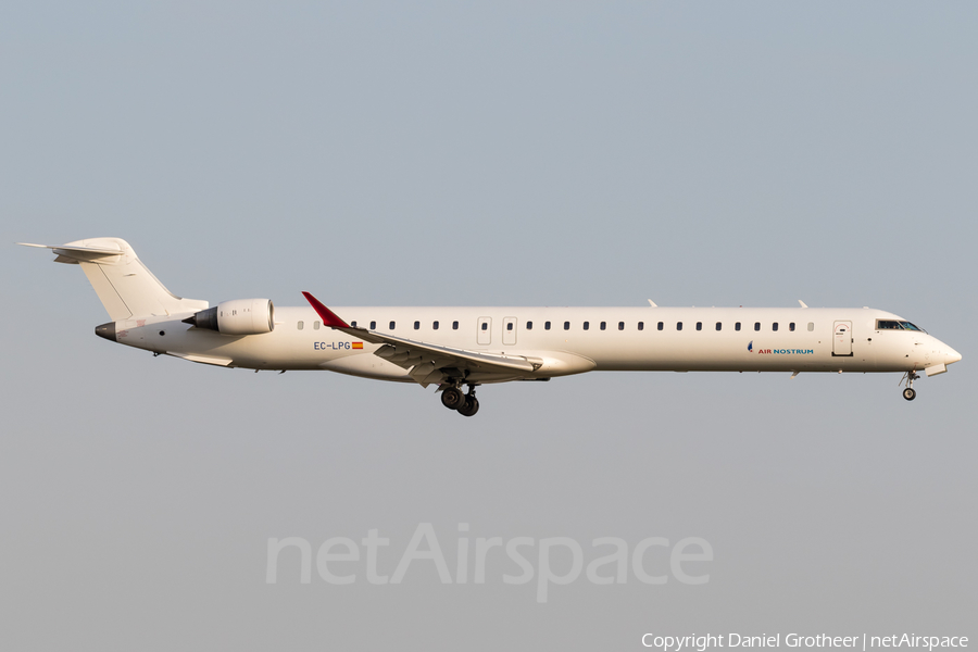 Iberia Regional (Air Nostrum) Bombardier CRJ-1000 (EC-LPG) | Photo 238379
