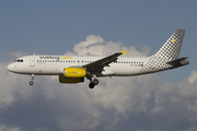 Vueling Airbus A320-232 (EC-LQJ) at  Hamburg - Fuhlsbuettel (Helmut Schmidt), Germany