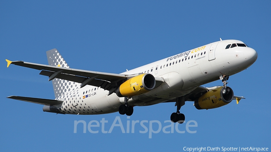 Vueling Airbus A320-232 (EC-LQK) | Photo 210527