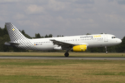 Vueling Airbus A320-232 (EC-LQK) at  Hamburg - Fuhlsbuettel (Helmut Schmidt), Germany