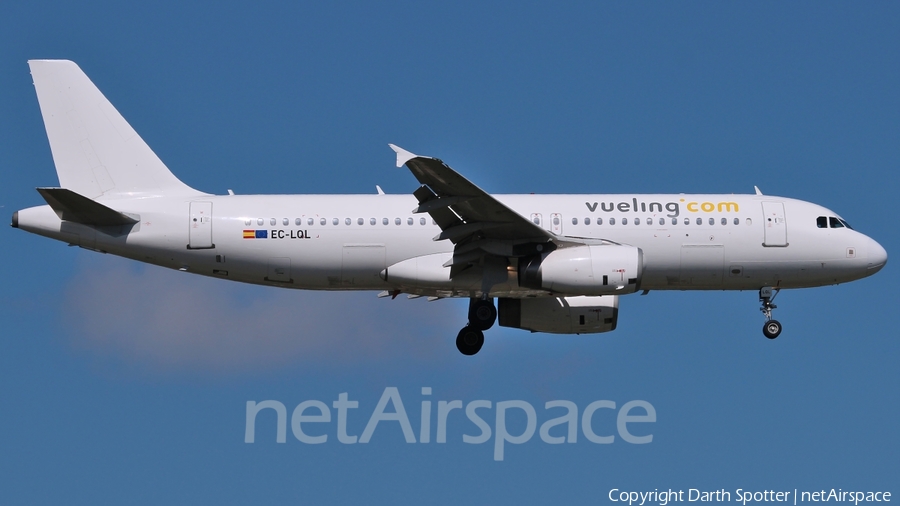 Vueling Airbus A320-232 (EC-LQL) | Photo 216260