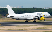Vueling Airbus A320-232 (EC-LQM) at  Madrid - Barajas, Spain