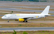 Vueling Airbus A320-232 (EC-LQM) at  Madrid - Barajas, Spain