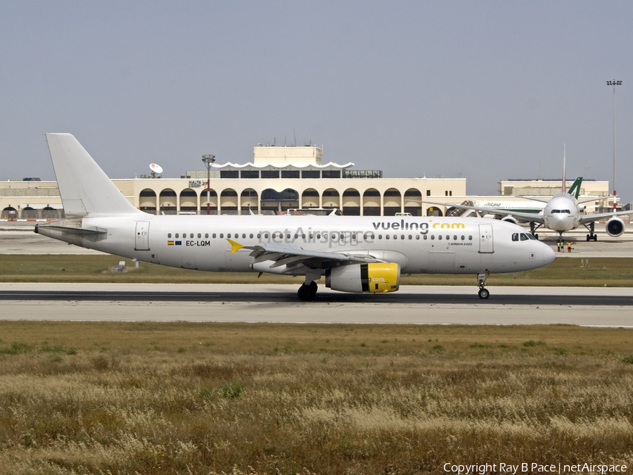 Vueling Airbus A320-232 (EC-LQM) | Photo 25658