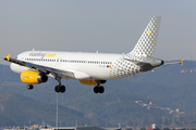 Vueling Airbus A320-232 (EC-LQZ) at  Barcelona - El Prat, Spain