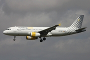 Vueling Airbus A320-232 (EC-LRA) at  Barcelona - El Prat, Spain