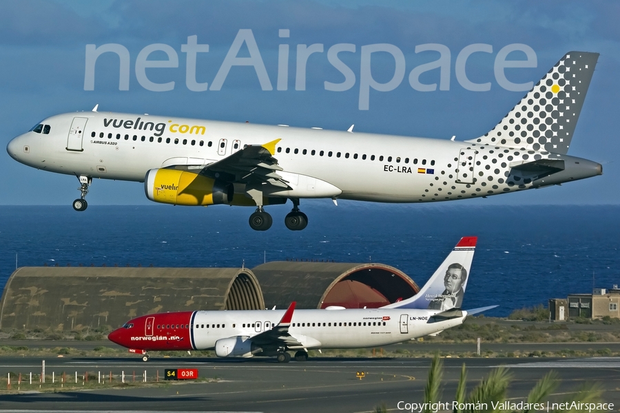 Vueling Airbus A320-232 (EC-LRA) | Photo 337671