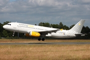 Vueling Airbus A320-232 (EC-LRE) at  Hamburg - Fuhlsbuettel (Helmut Schmidt), Germany