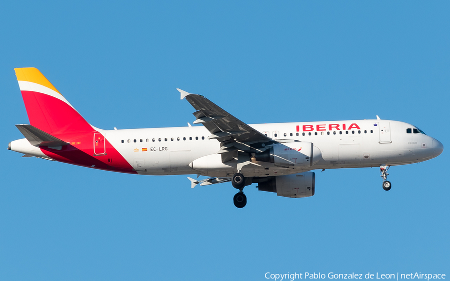 Iberia Airbus A320-214 (EC-LRG) | Photo 339266