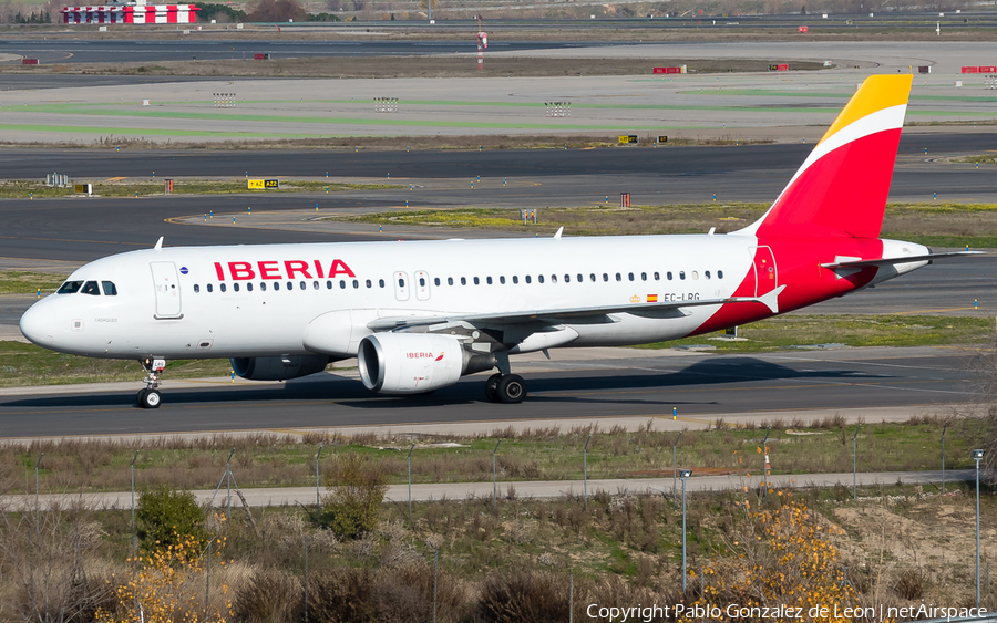 Iberia Airbus A320-214 (EC-LRG) | Photo 339267