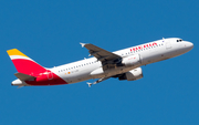 Iberia Airbus A320-214 (EC-LRG) at  Madrid - Barajas, Spain