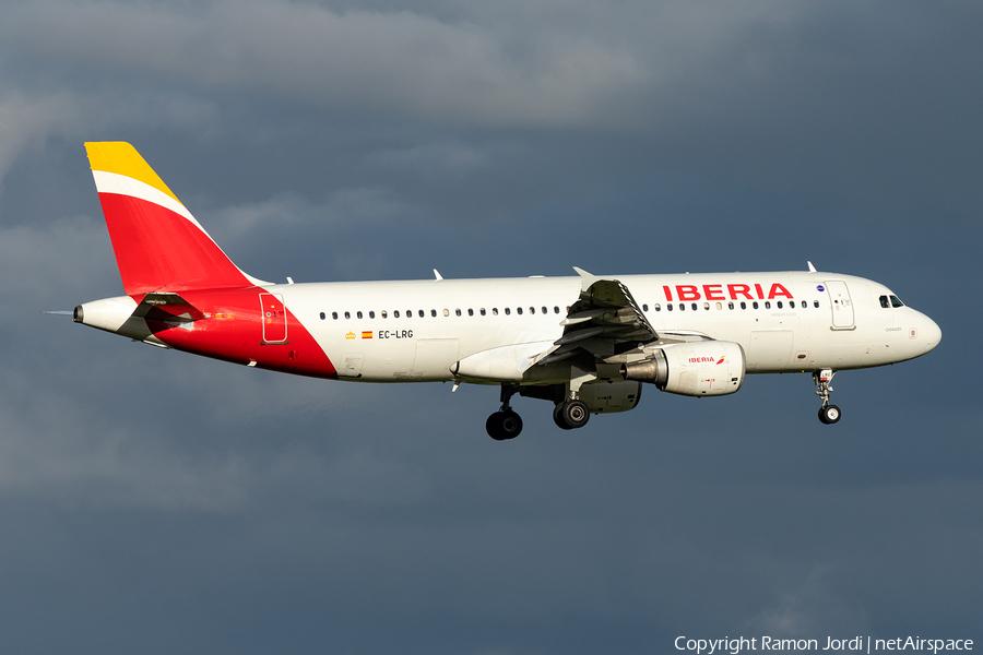 Iberia Airbus A320-214 (EC-LRG) | Photo 378608