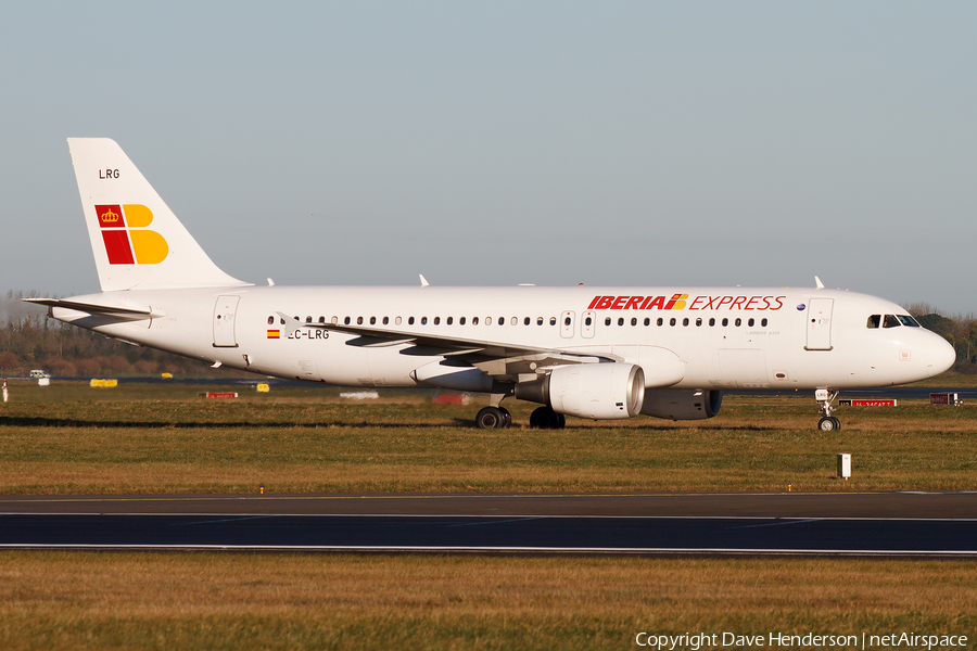 Iberia Express Airbus A320-214 (EC-LRG) | Photo 17490