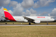 Iberia Express Airbus A320-214 (EC-LRG) at  Lisbon - Portela, Portugal