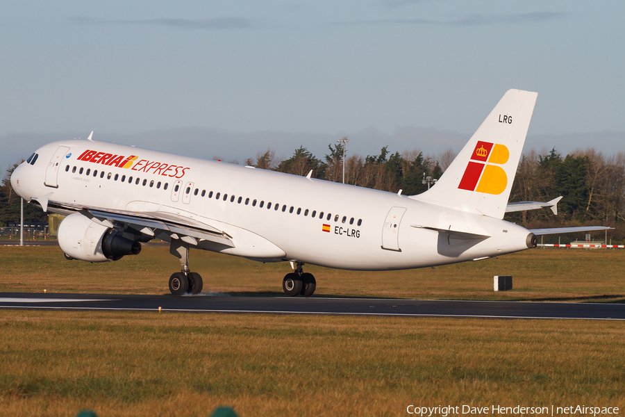 Iberia Express Airbus A320-214 (EC-LRG) | Photo 17489