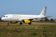 Vueling Airbus A320-232 (EC-LRM) at  Bastia - Poretta, France