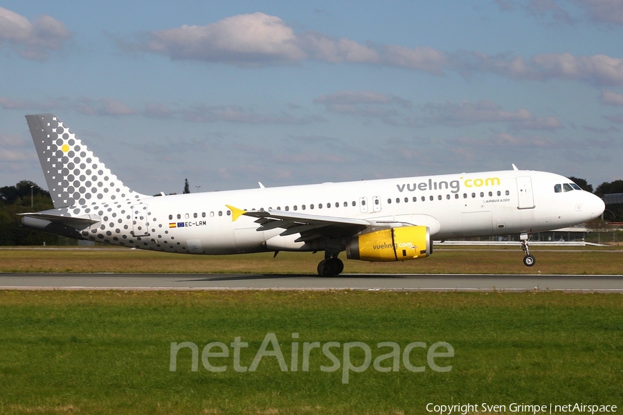 Vueling Airbus A320-232 (EC-LRM) | Photo 32063