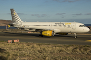 Vueling Airbus A320-232 (EC-LRM) at  Gran Canaria, Spain