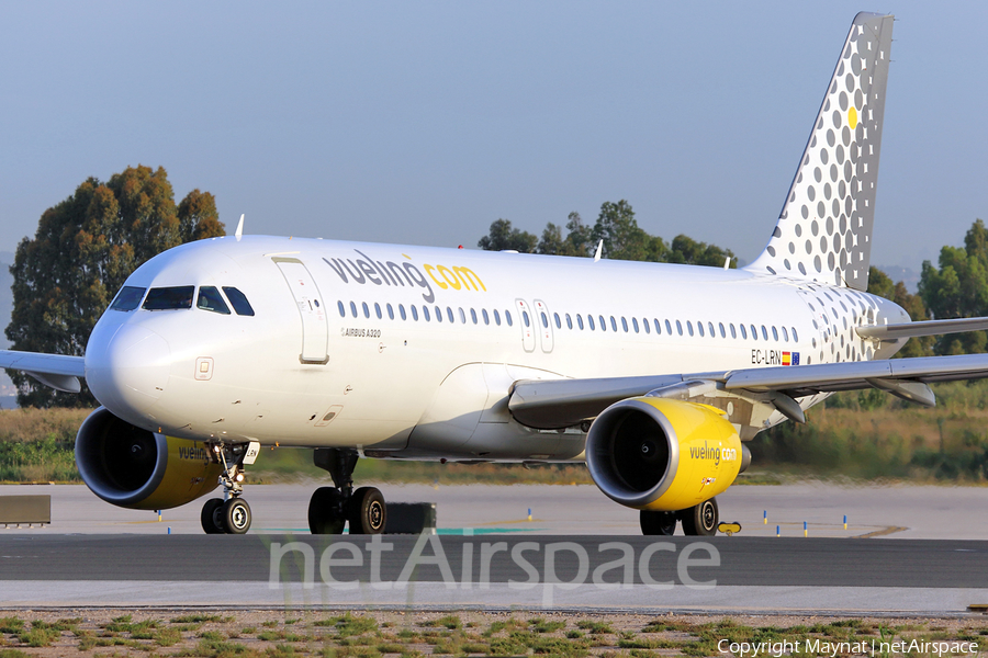 Vueling Airbus A320-214 (EC-LRN) | Photo 137657