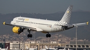 Vueling Airbus A320-214 (EC-LRN) at  Barcelona - El Prat, Spain
