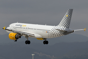 Vueling Airbus A319-112 (EC-LRS) at  Barcelona - El Prat, Spain