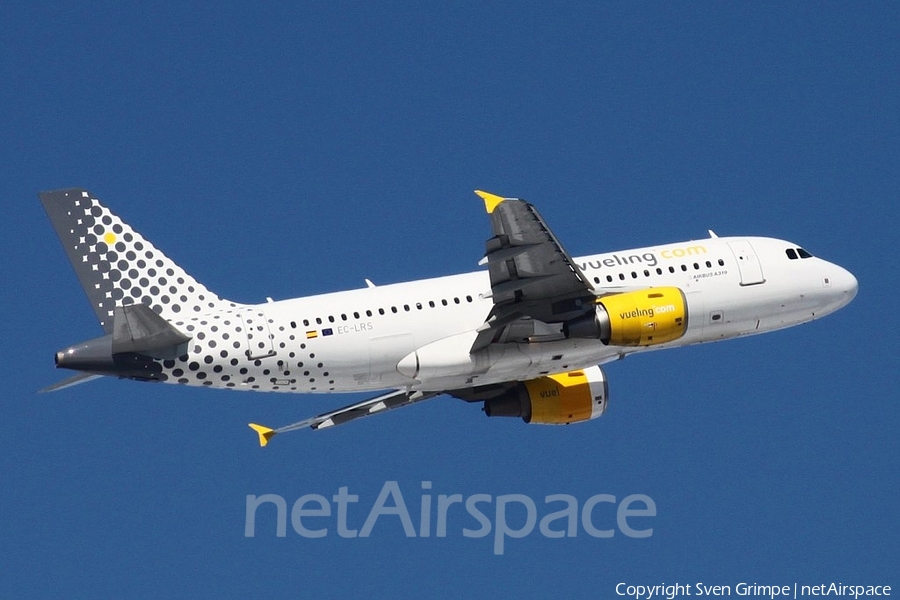 Vueling Airbus A319-112 (EC-LRS) | Photo 22743