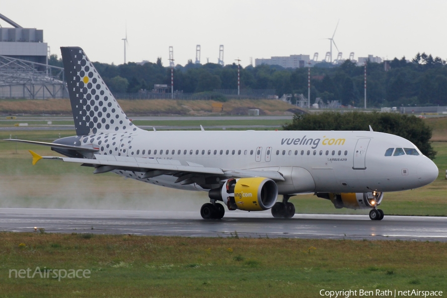Vueling Airbus A319-112 (EC-LRS) | Photo 30255