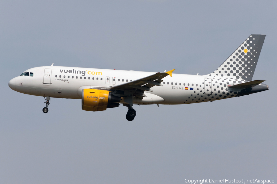 Vueling Airbus A319-112 (EC-LRS) | Photo 516821